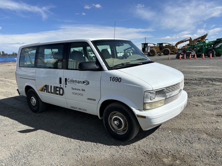 1999-chevrolet-astro-image-7