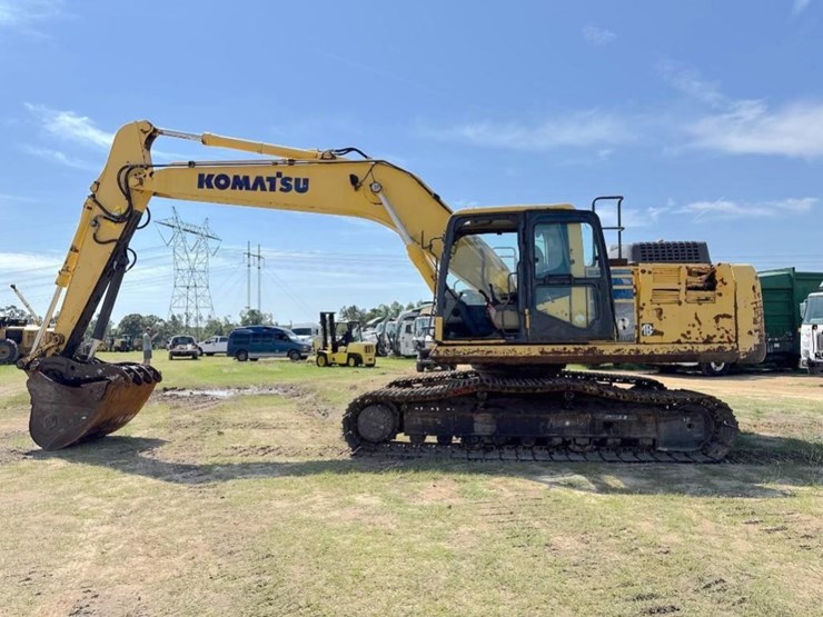 2016-komatsu-pc210-lc-11-image-1