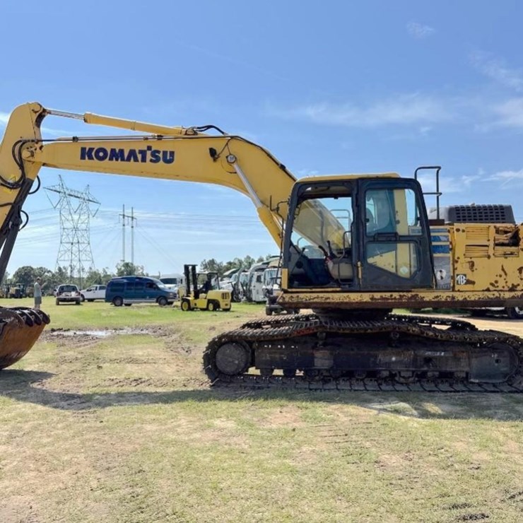 2016 KOMATSU PC210 LC-11