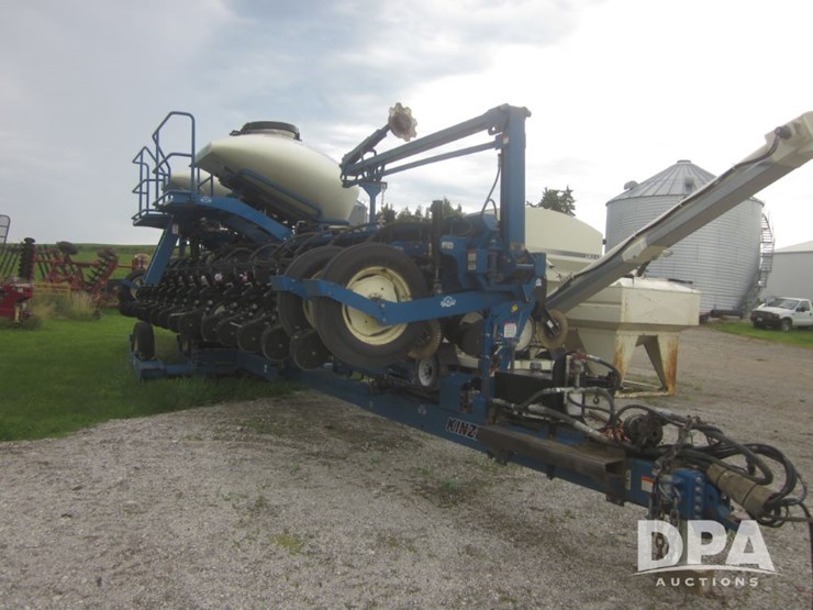 2010-kinze-3660-image-2