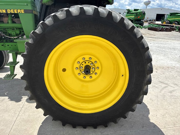 1990-john-deere-4555-image-64
