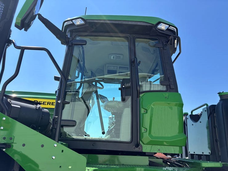 2023-john-deere-9r-440-image-44
