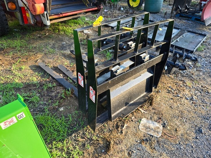 new-walk-behind-pallet-forks-image-2