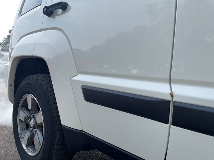 2008-jeep-liberty-sport-image-35