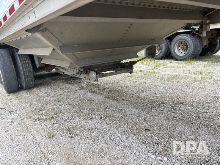2016-wilson-grain-trailer-image-52