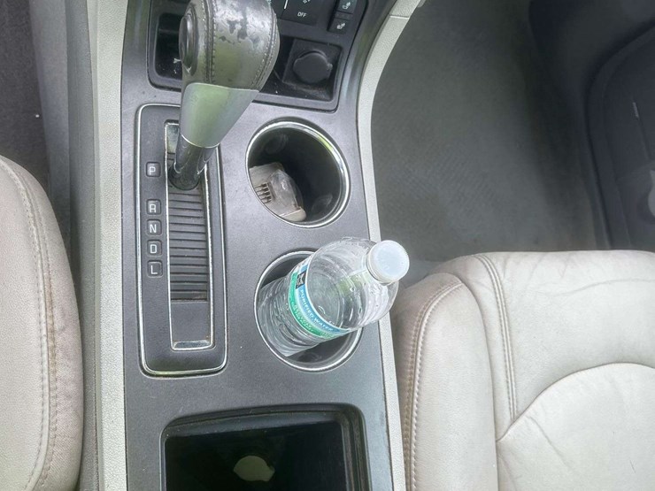 2012-chevrolet-traverse-ltz-image-16