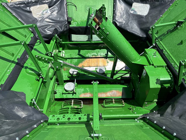 2023-john-deere-s780-image-97
