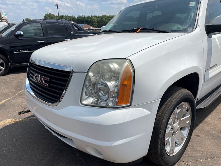 2007-gmc-yukon-xl-image-9
