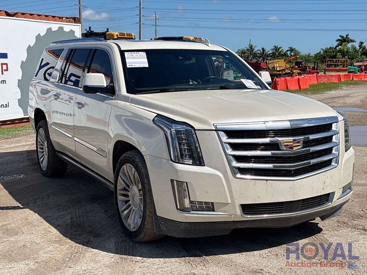 2015-cadillac-escalade-esv-platinum-image-1