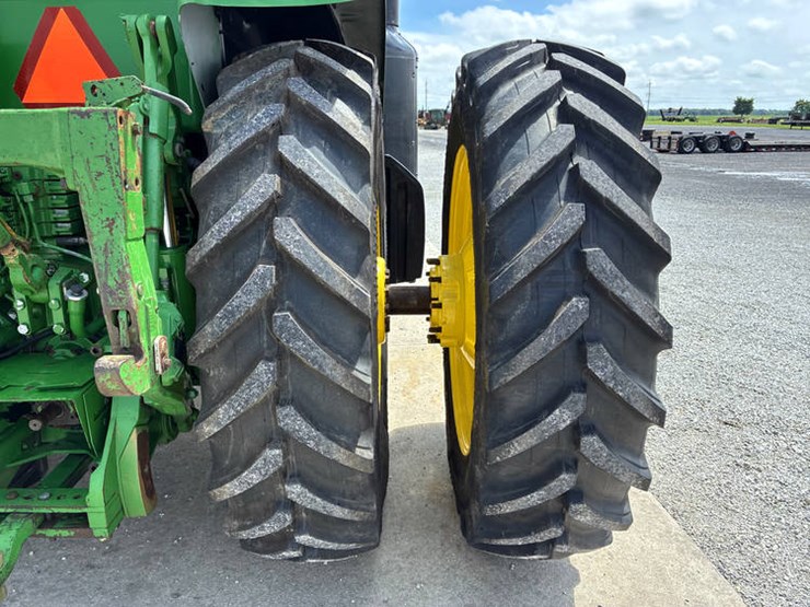 2014-john-deere-8285r-image-65