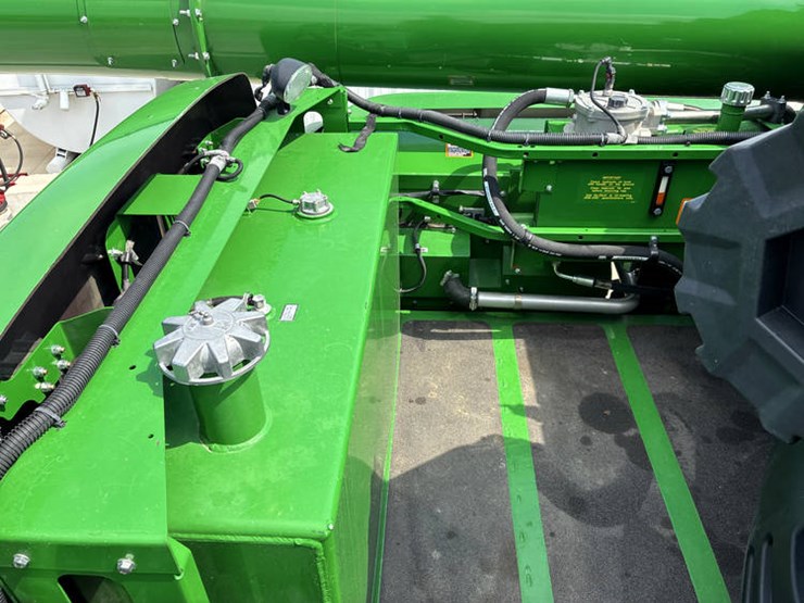 2015-john-deere-s680-image-90