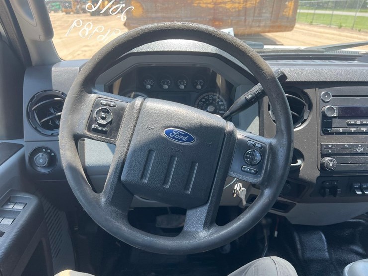 2016-ford-f350-image-27