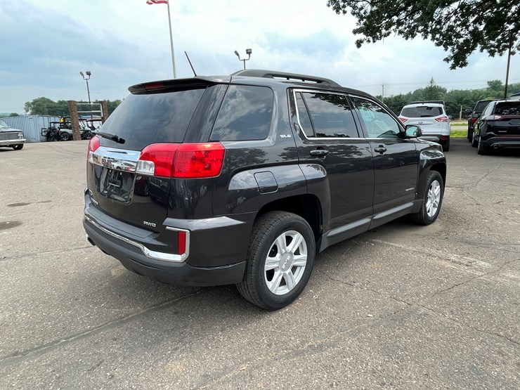 2016-gmc-terrain-sle-image-5