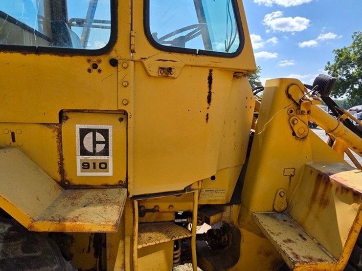 1977-caterpillar-910-image-11