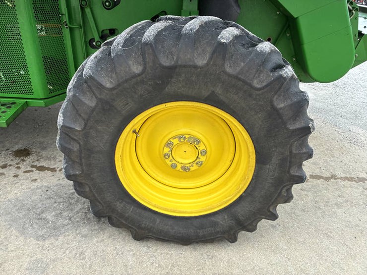 2002-john-deere-9750-image-41