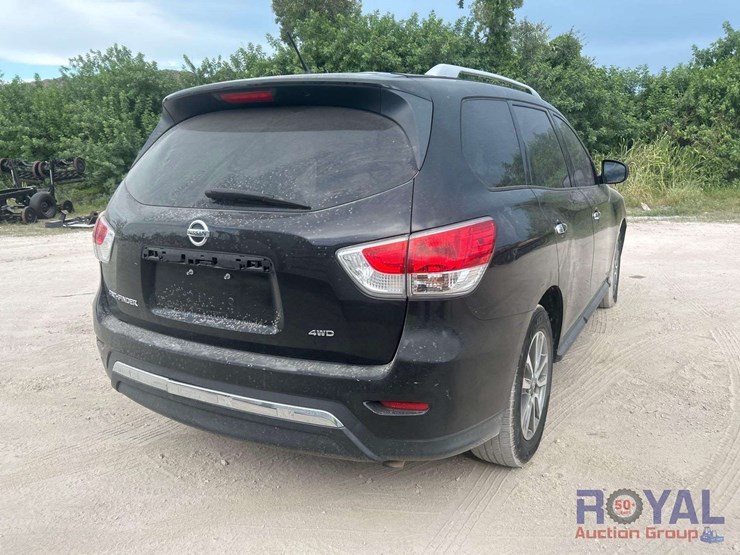 2016-nissan-pathfinder-image-3