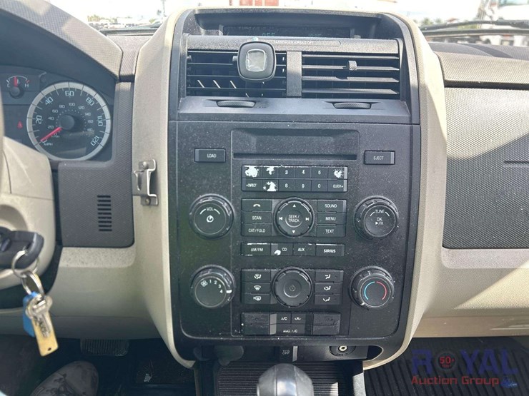 2012-ford-escape-xls-image-9