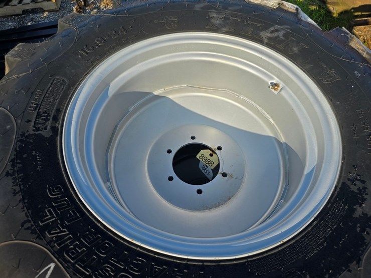 new-2-16.9-24-tractor-tires-&-rims-image-6