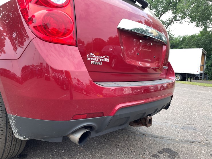 2015-chevrolet-equinox-lt-image-27