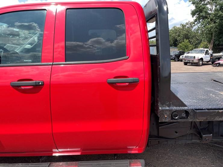 2019-chevrolet-silverado-2500-image-25