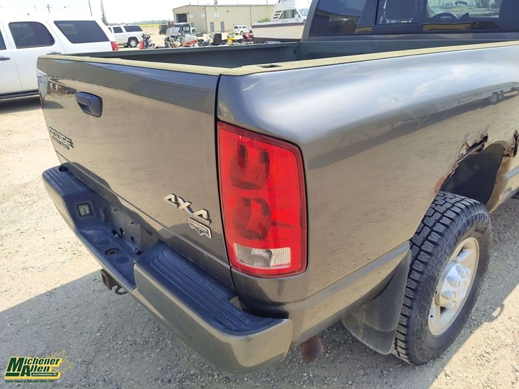 2003-dodge-ram-2500-image-30