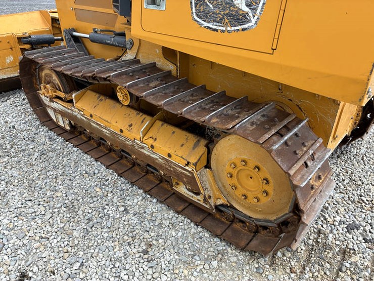 2022-john-deere-450-image-55