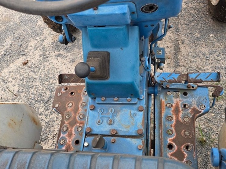 ford-1710-image-21