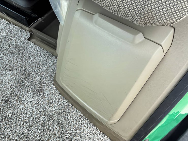 2021-john-deere-8rx-310-image-93