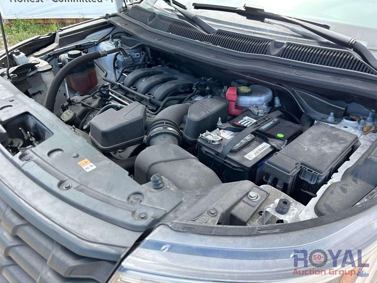 2019-ford-explorer-image-8