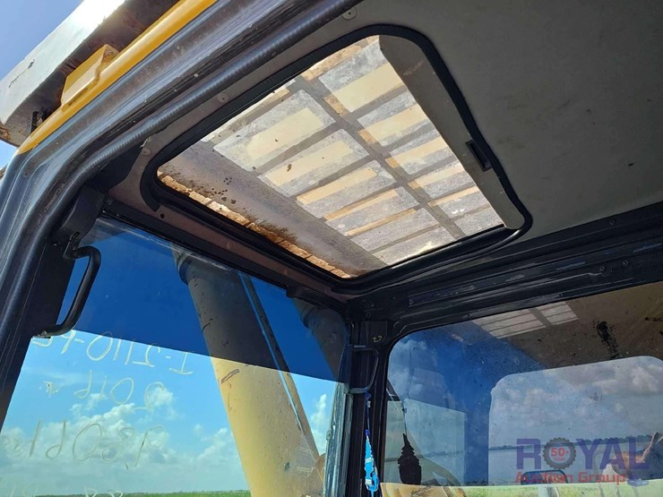 2016-komatsu-pc1250-image-35