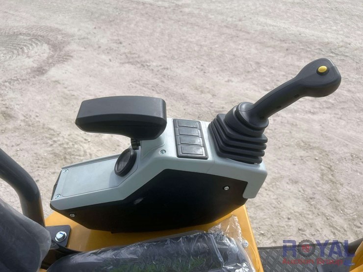 unused-2025-cfg-industry-mx12rx-mini-excavator-image-13