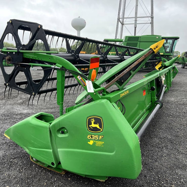 2012 JOHN DEERE 635F