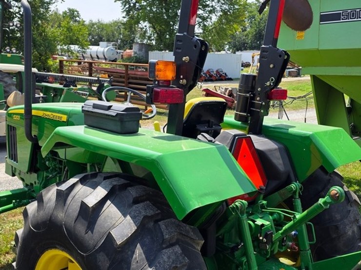 john-deere-5203-image-17