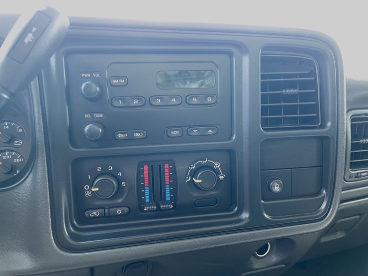 2006-gmc-1500-image-34