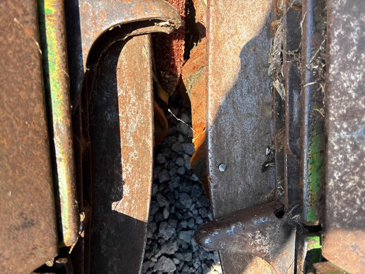 john-deere-444-image-15