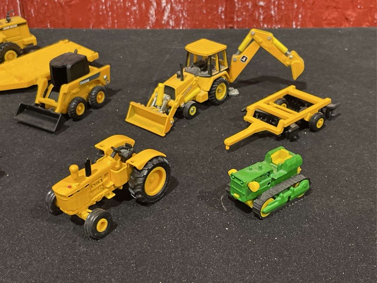 john-deere-64-image-2