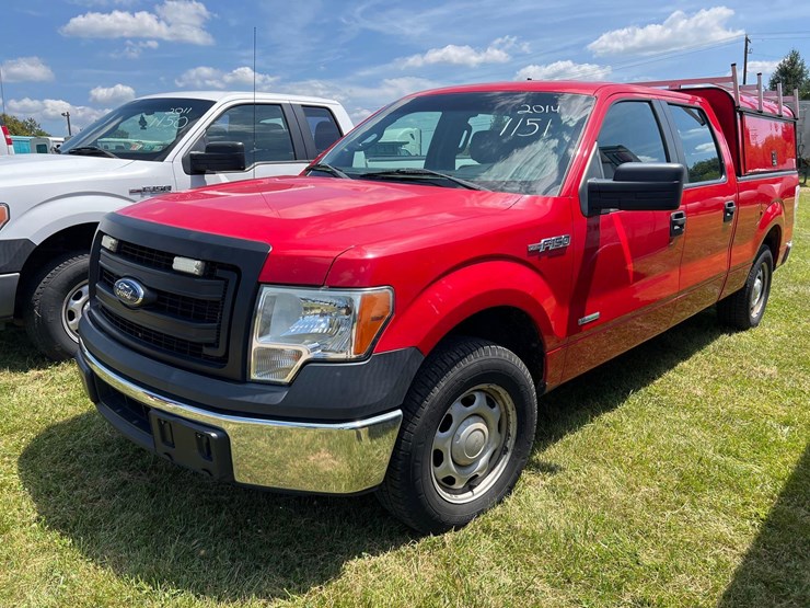2014-ford-f150-xl-image-1