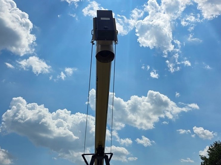 new-harvest-t852-8"x52'-transport-auger-image-19