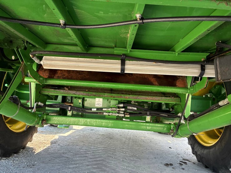 2013-john-deere-s670-image-15