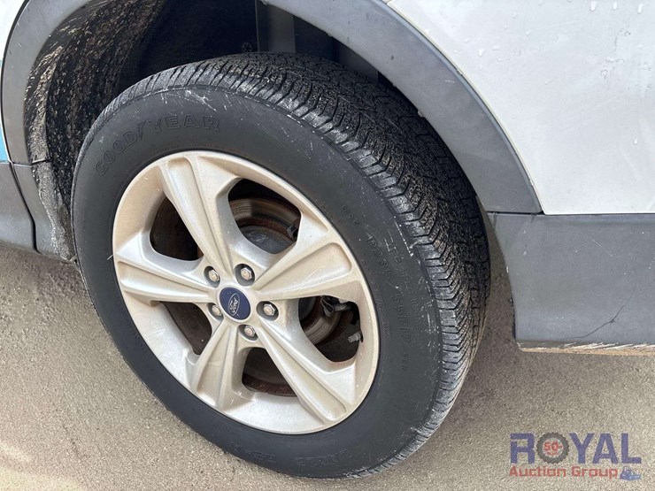 2015-ford-escape-image-29
