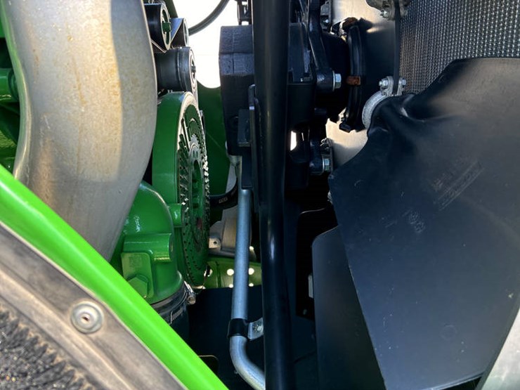 2023-john-deere-9r-440-image-74