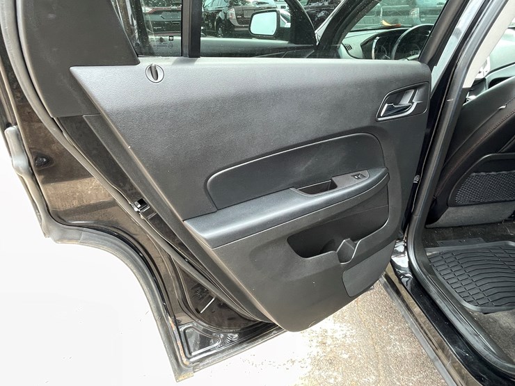 2015-gmc-terrain-slt-image-67