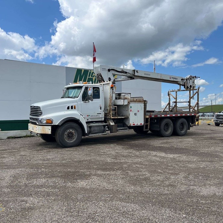 2005 STERLING LT9500