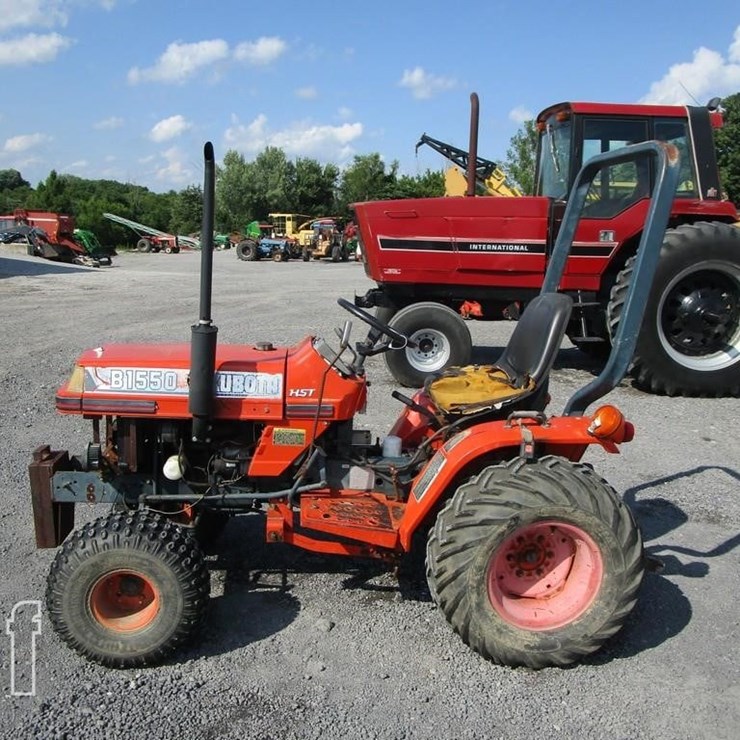 KUBOTA B1550