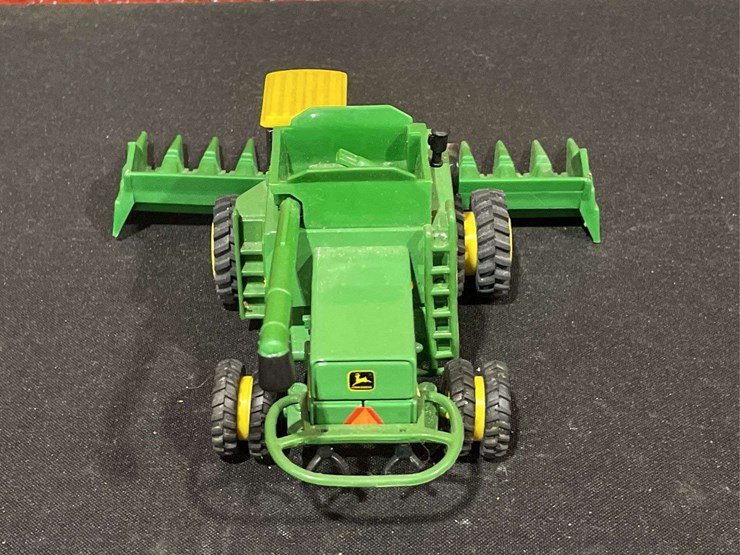 john-deere-8820-image-5
