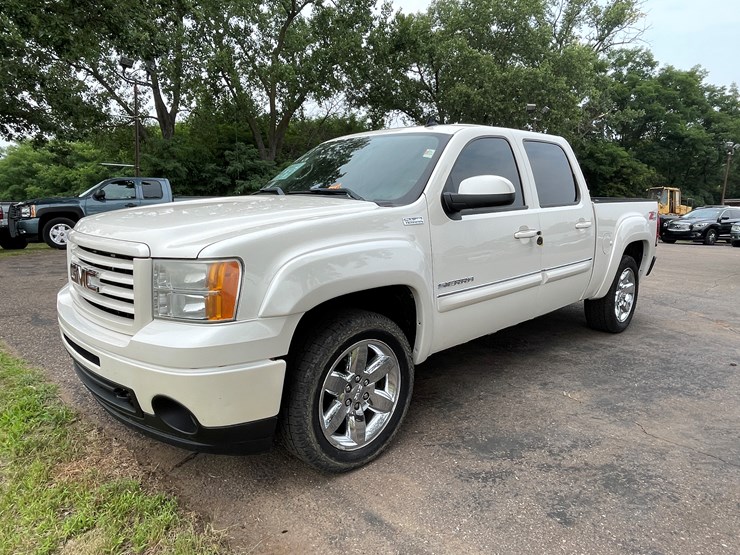 2012-gmc-1500-image-1