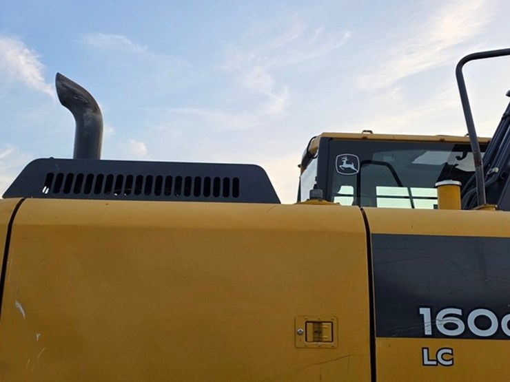 2013-deere-160g-lc-image-33