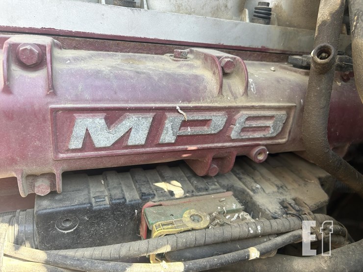 2011-mack-pinnacle-cxu613-image-5