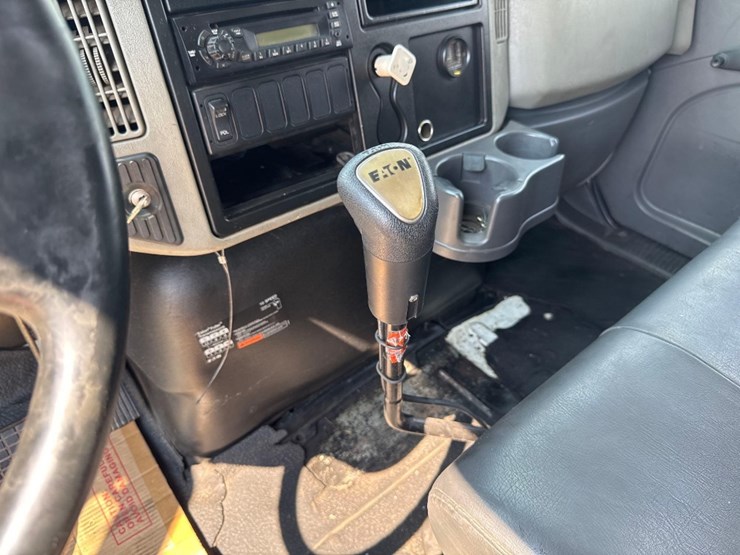 2010-international-durastar-4400-image-29