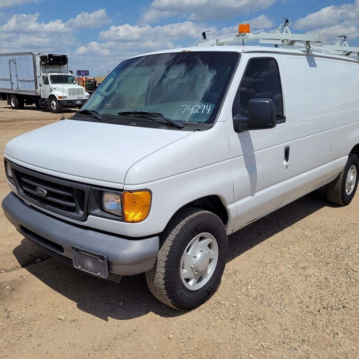 2007 FORD E250